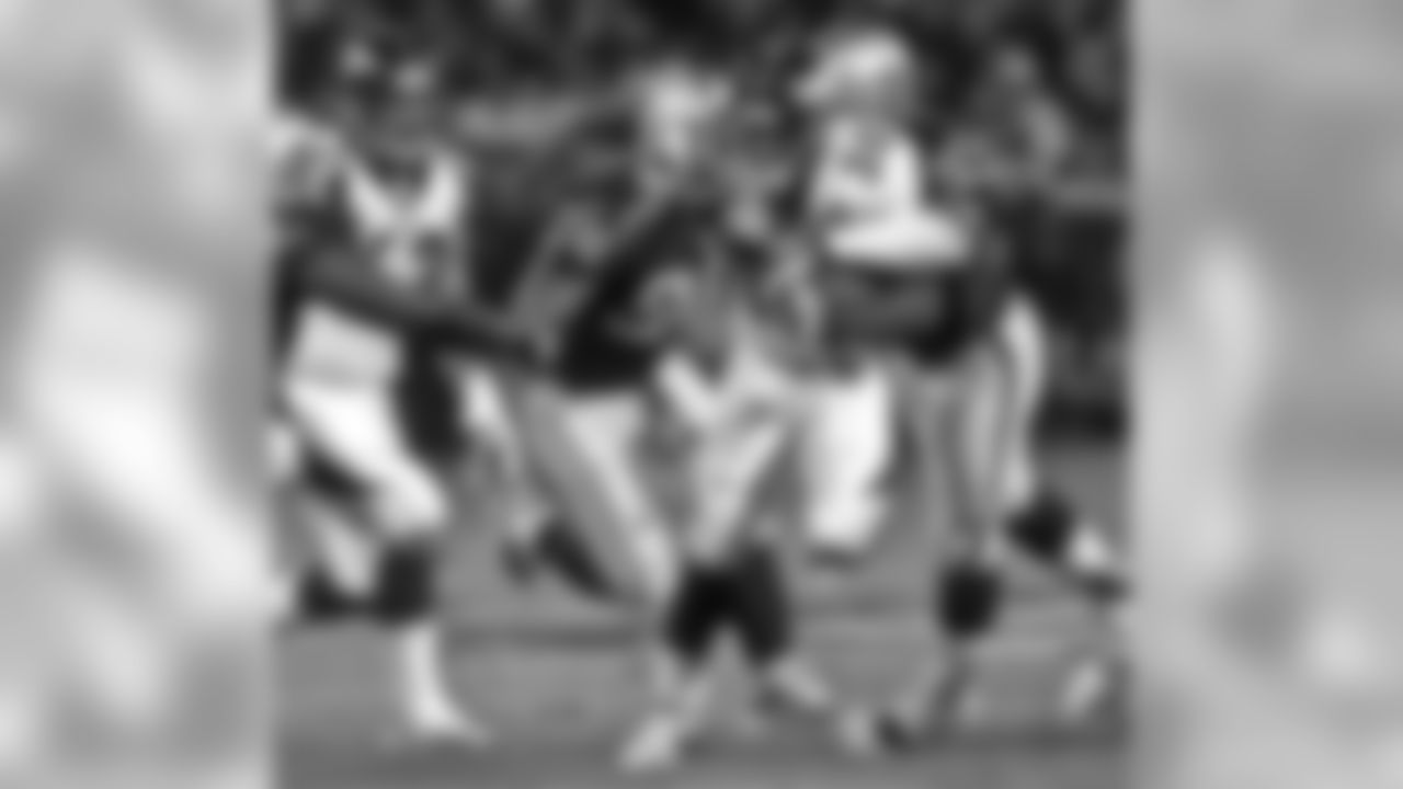 Nov. 5, 2001: Raiders 38, Broncos 28
