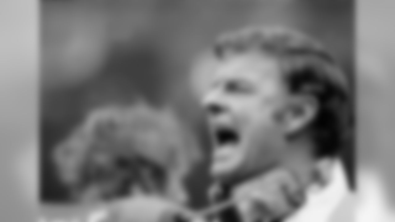 1977-1980: Red Miller