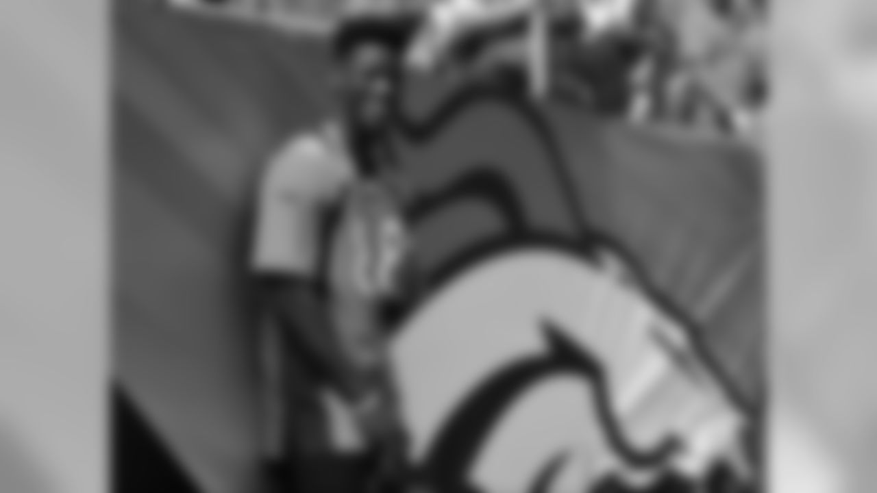 You might see Jimmy Butler rocking a No. 88 jersey at any point during football season, whether in the Bulls' locker room after games or on his Instagram. The connection isn't readily apparent to outsiders, but Butler is good friends with WR Demaryius Thomas because of their similarly difficult paths to the NBA and NFL, respectively.