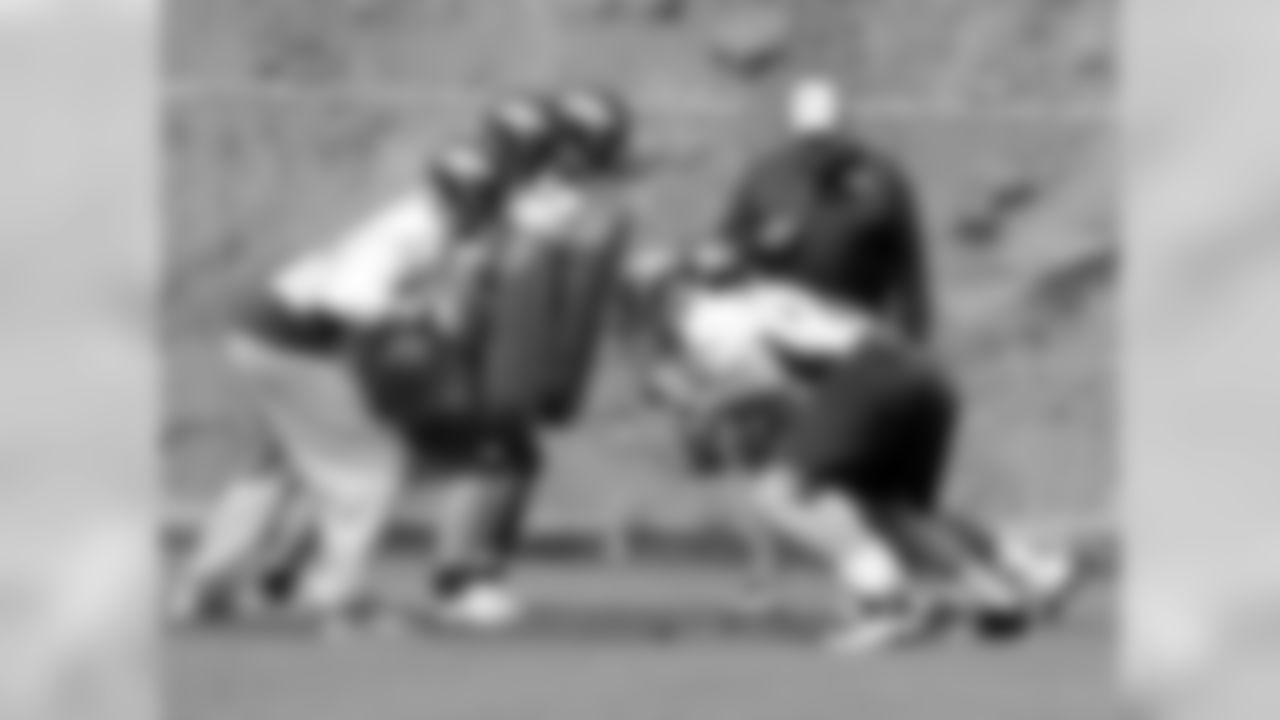 QB Derek Thompson