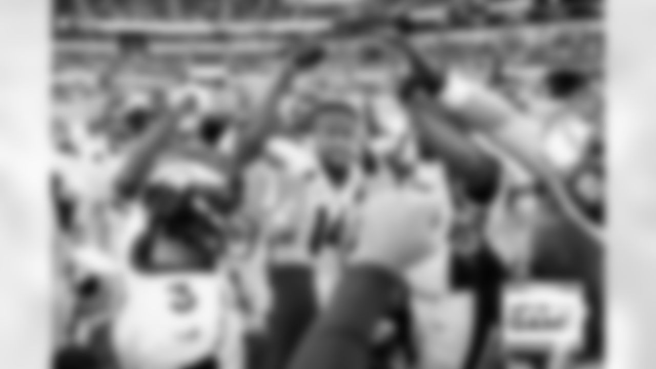 Denver Broncos wide receiver Courtland Sutton (14) leads a huddle during the NFL game against the Los Angeles Chargers on Monday, October 17, 2022 at SoFi Stadium in Los Angeles, California.
Photo by Gabriel Christus / Denver Broncos