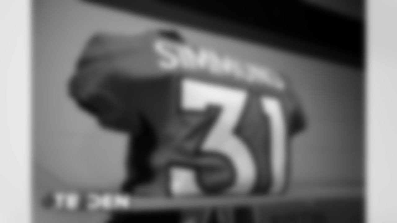 Justin Simmons's jersey in the locker room before the Broncos' Week 3 game against the Tampa Bay Buccaneers at Empower Field at Mile High on September 27, 2020. (Photo by Ben Swanson)