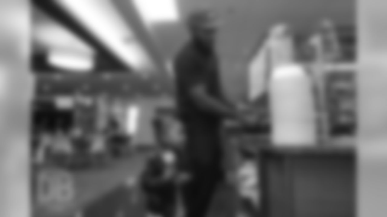 Darian Stewart and his daughter Hayden during a family breakfast at UCHealth Training Center on September 15, 2018.
