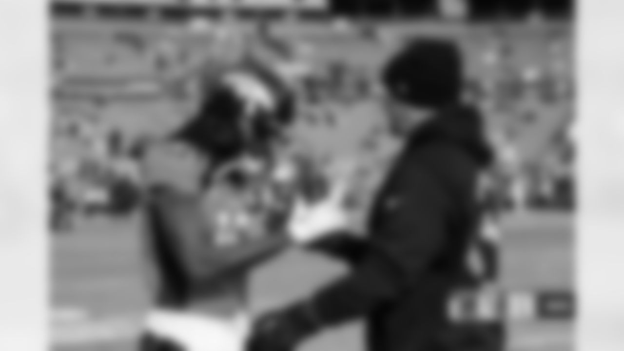 Jerry Jeudy and Head Coach Nathaniel Hackett before the Denver Broncos' Week 15 game against the Arizona Cardinals at Empower Field at Mile High in Denver, Colorado on December 18, 2022. Photo by Gabriel Christus/DenverBroncos.com