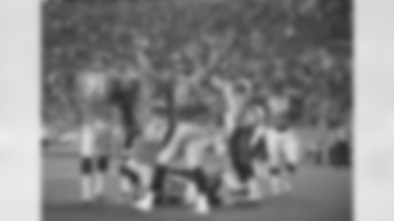 The team celebrates Lance Ball's TD run.