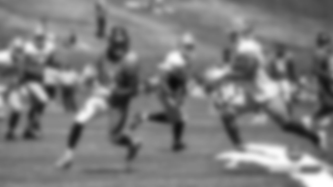 Steven Dunbar at a joint practice with the San Francisco 49ers on the 19th day of training camp on August 16, 2019.