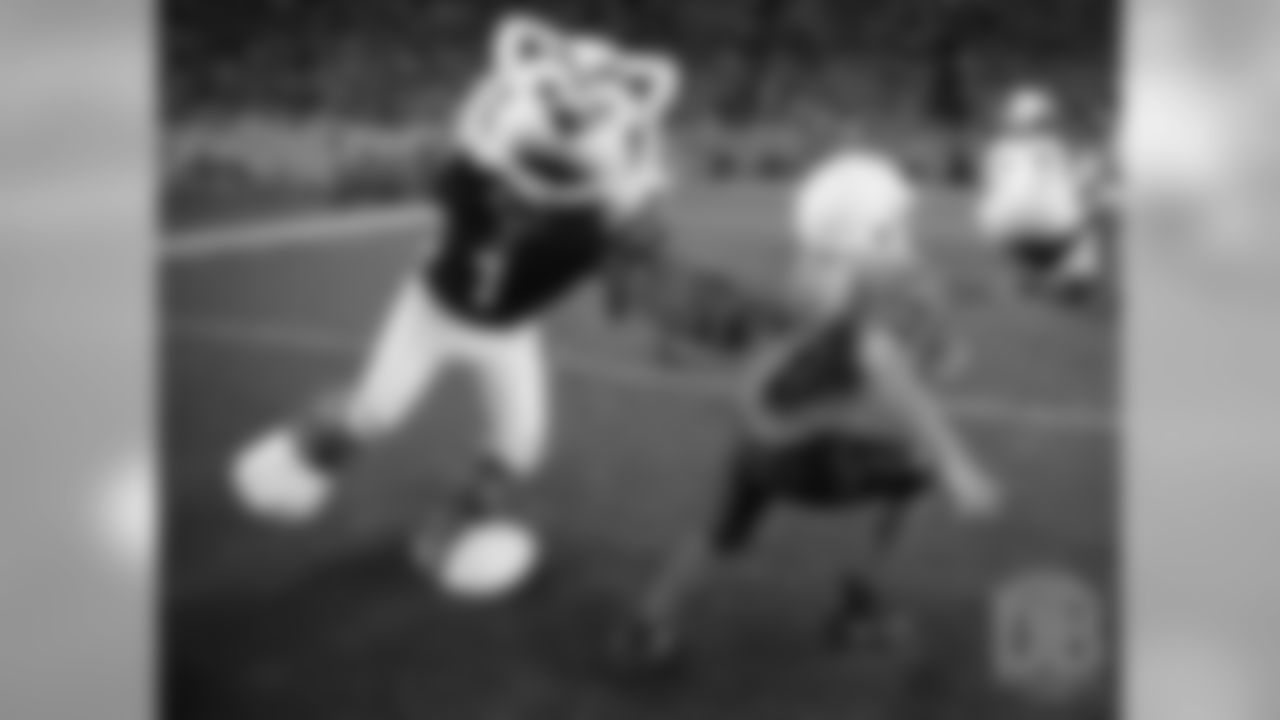 Game action of the Denver Broncos vs. the Chicago Bears during the NFL preseason game at Broncos Stadium at Mile High in Denver, Colorado, August 18, 2018.
Photo by XXXXX