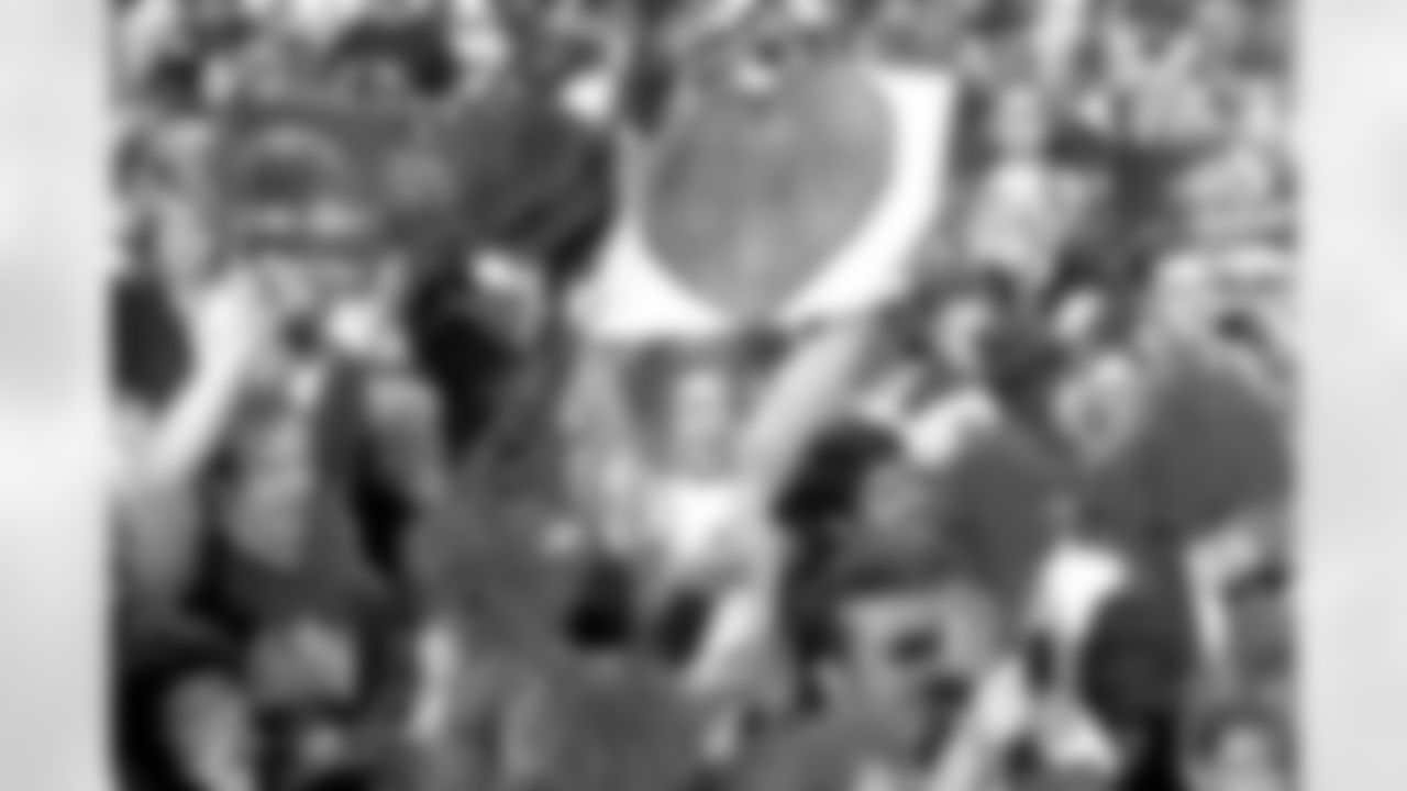 Denver: An estimated 650,000 fans turned out along 17th Street, Broadway and Civic Center Park to cheer on the Broncos during their Championship Parade, the day after returning from the Super Bowl.