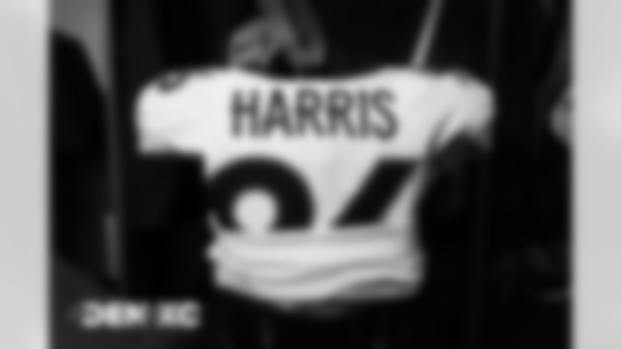 Shelby Harris's jersey in the locker room before the Broncos' Week 13 game against the Kansas City Chiefs at Arrowhead Stadium in Kansas City, Missouri. (Photo by Gabriel Christus)