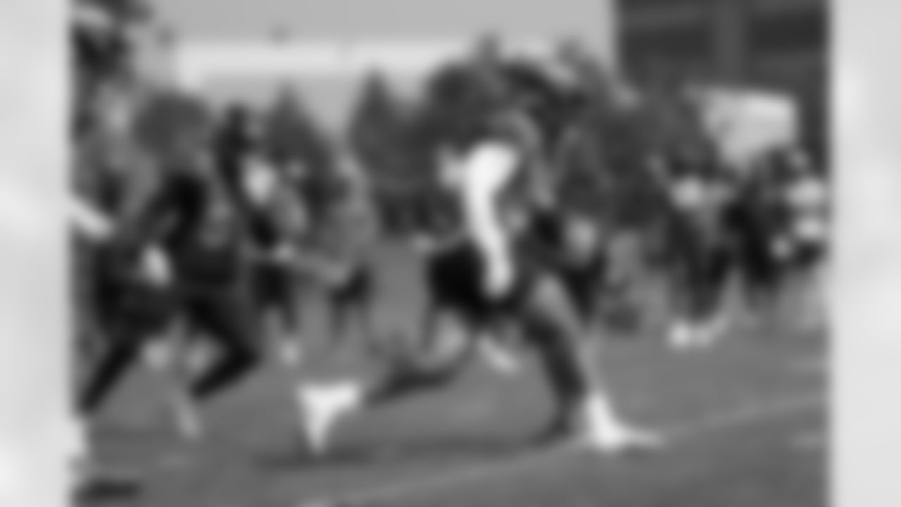 Curtis Robinson during practice on the fifth day of training camp at UCHealth Training Center on August 2, 2021. (Photo by Sam Weaver)