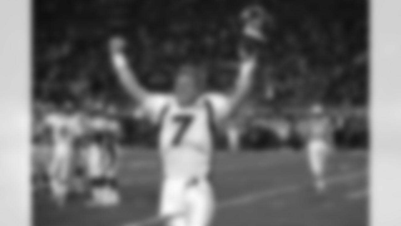 John Elway walks off the field in what was his last game in his illustrious career against the Atlanta Falcons at Pro Player Stadium in Miami, FL on January 31, 1999.