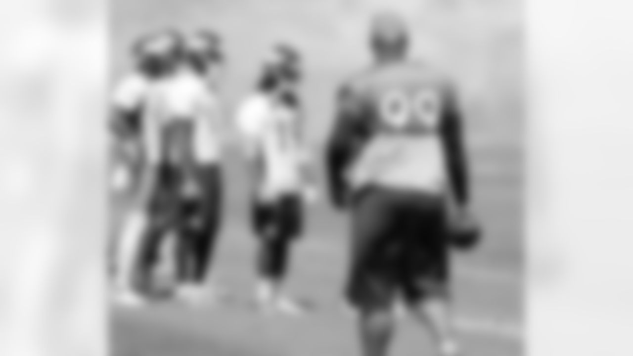 DT Kevin Vickerson