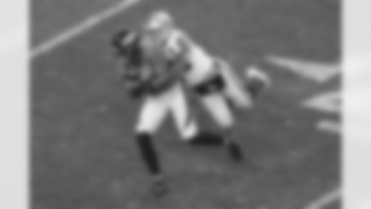 Denver Broncos safety Justin Simmons (31) intercepts a pass during the NFL game against the Las Vegas Raiders at Empower Field at Mile High in Denver, Colorado, January 03, 2021.
Photo by Gabriel Christus