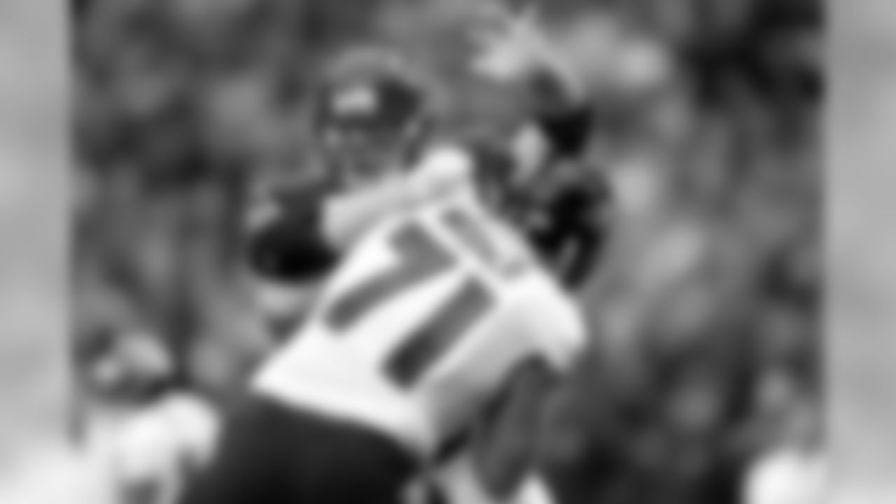The three-year starter became one of the league's best right tackles last season, building off what Ravens head coach John Harbaugh called "a lot of really high-effort practices" that he was able to translate into solid game-day work. In 2016, he was called for just three penalties and allowed only three sacks, according to ProFootballFocus.com. Baltimore would like to bring back Wagner, but just four teams have less projected 2017 salary-cap space, according to OvertheCap.com.