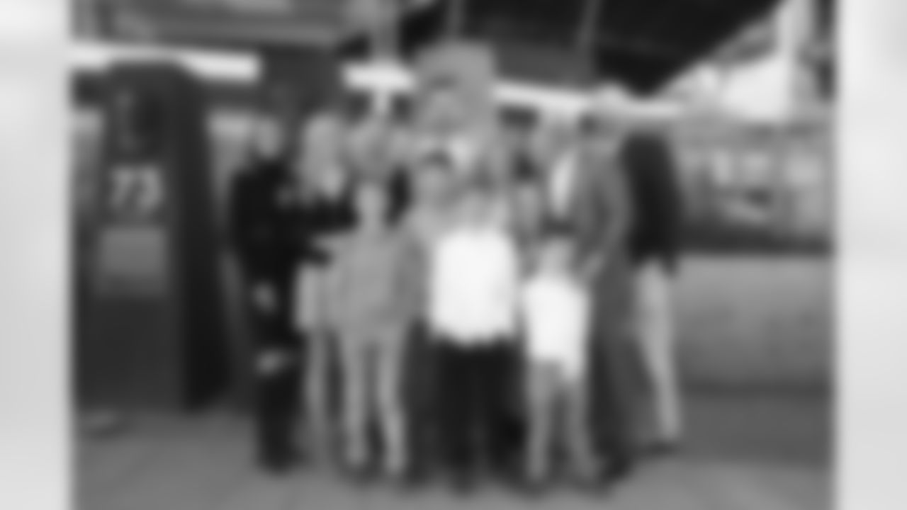 Mike Shanahan and his family during the Ring of Fame Banquet on Friday, October 15, 2021 at Empower Field at Mile High in Denver, Colorado.
Photo by Gabriel Christus