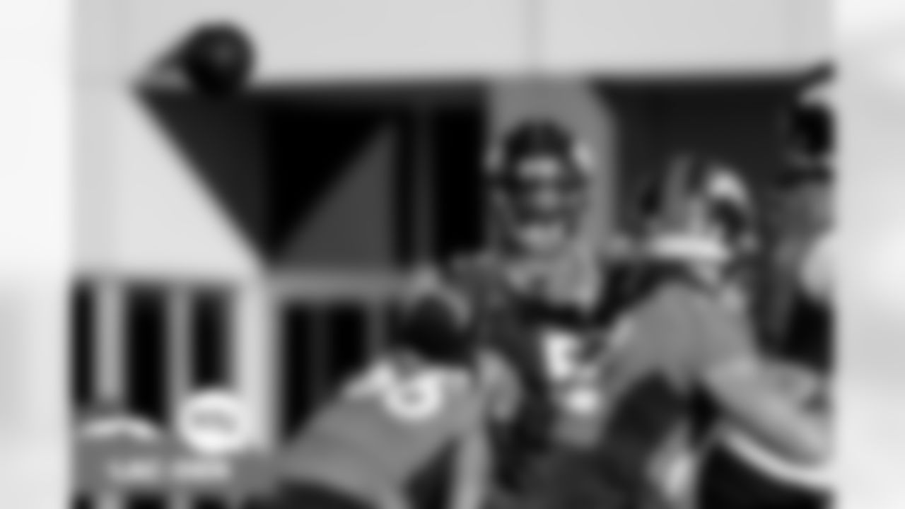 Teddy Bridgewater at practice at UCHealth Training Center in Englewood, Colorado on November 22, 2021. (Photo by Ben Swanson)