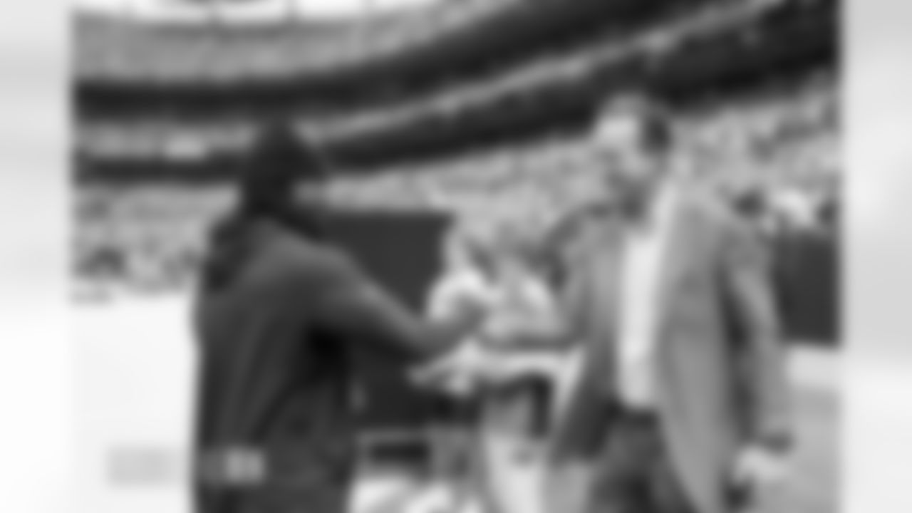 Jerry Jeudy and Peyton Manning before the Broncos' Week 1 game against the Las Vegas Raiders at Empower Field at Mile High in Denver, Colorado on September 10, 2023. Photo by Ben Swanson / Denver Broncos