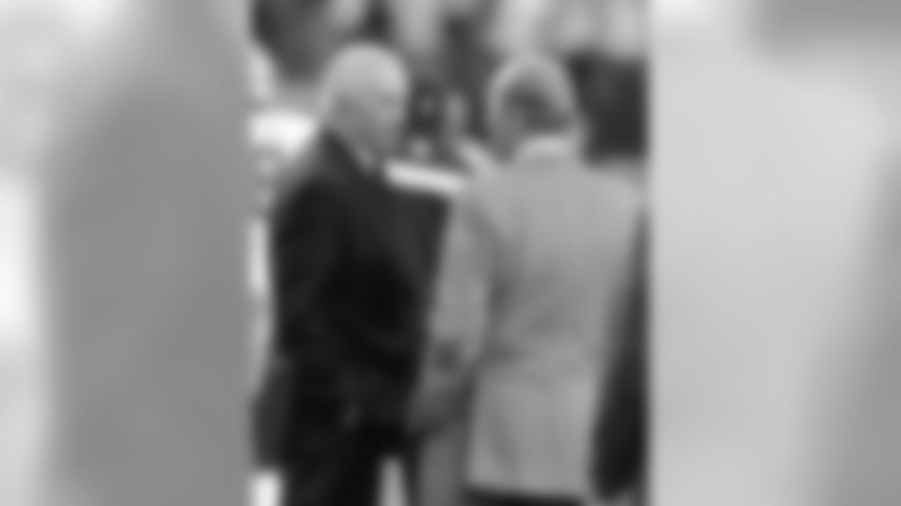 Owners Jerry Jones and Pat Bowlen