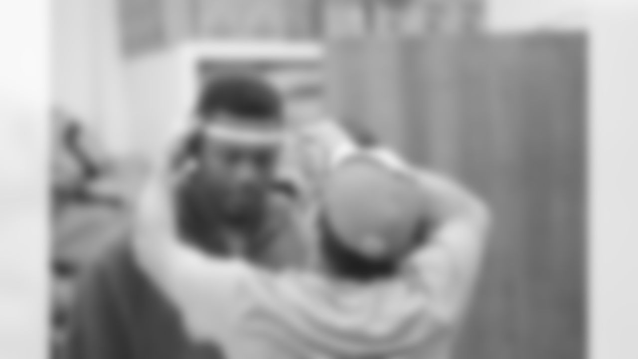 Valenti measures Fowlers head.