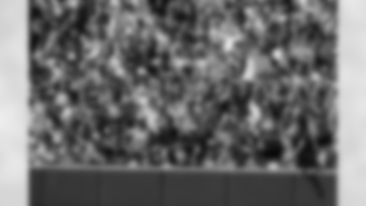 41,304 fans filled Sports Authority Field at Mile High for the scrimmage.