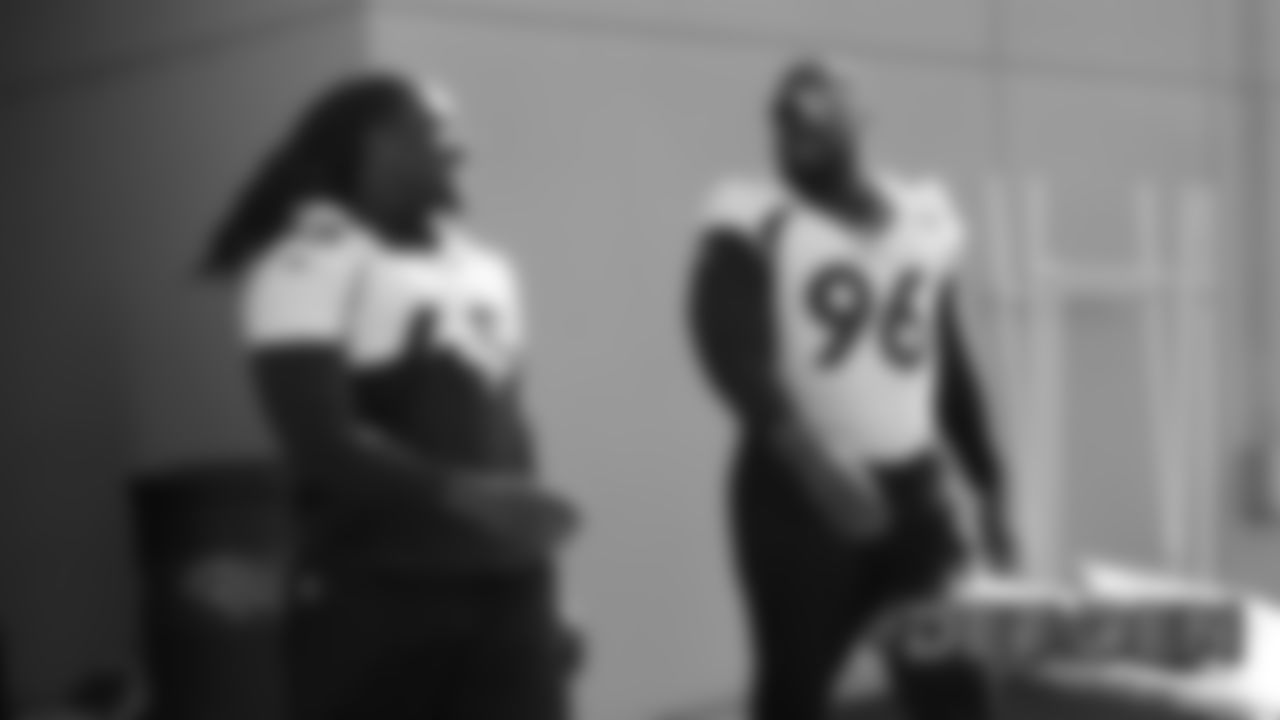 Alexander Johnson and Shelby Harris at a walkthrough on Saturday on December 21, 2019 (Photo by Emily Simanskis)