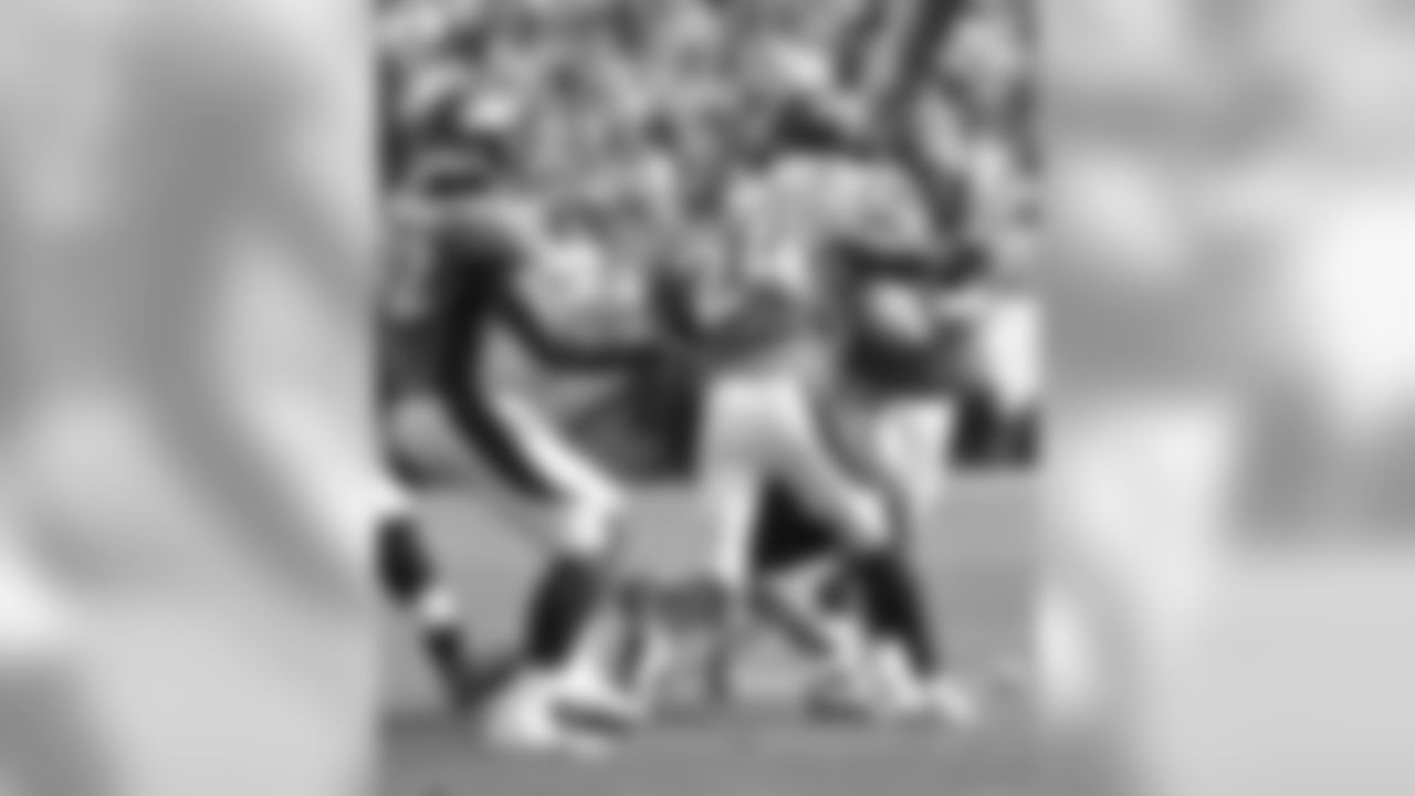 Bailey and company bring down Texans TE Garret Graham.