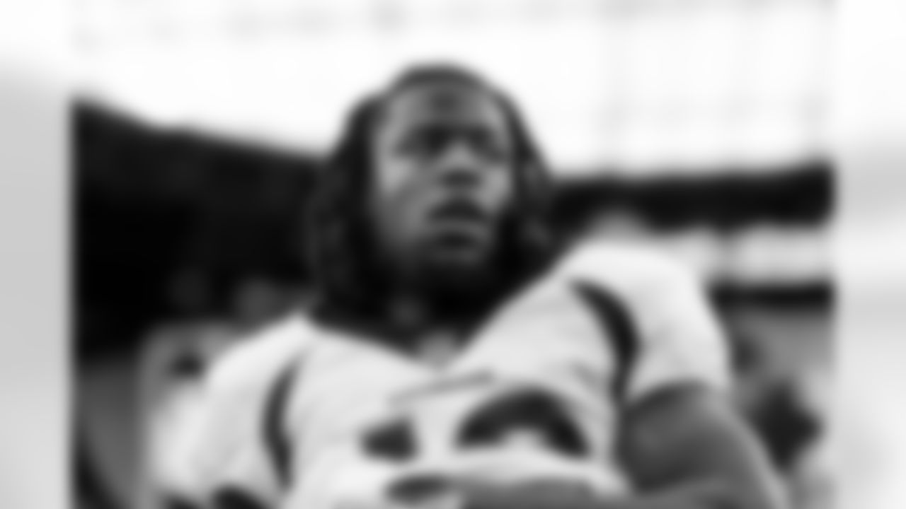 Jerry Jeudy before the Broncos' Week 16 game against the Las Vegas Raiders at Allegiant Stadium in Las Vegas, Nevada on December 26, 2021. (Photo by David Dermer)
