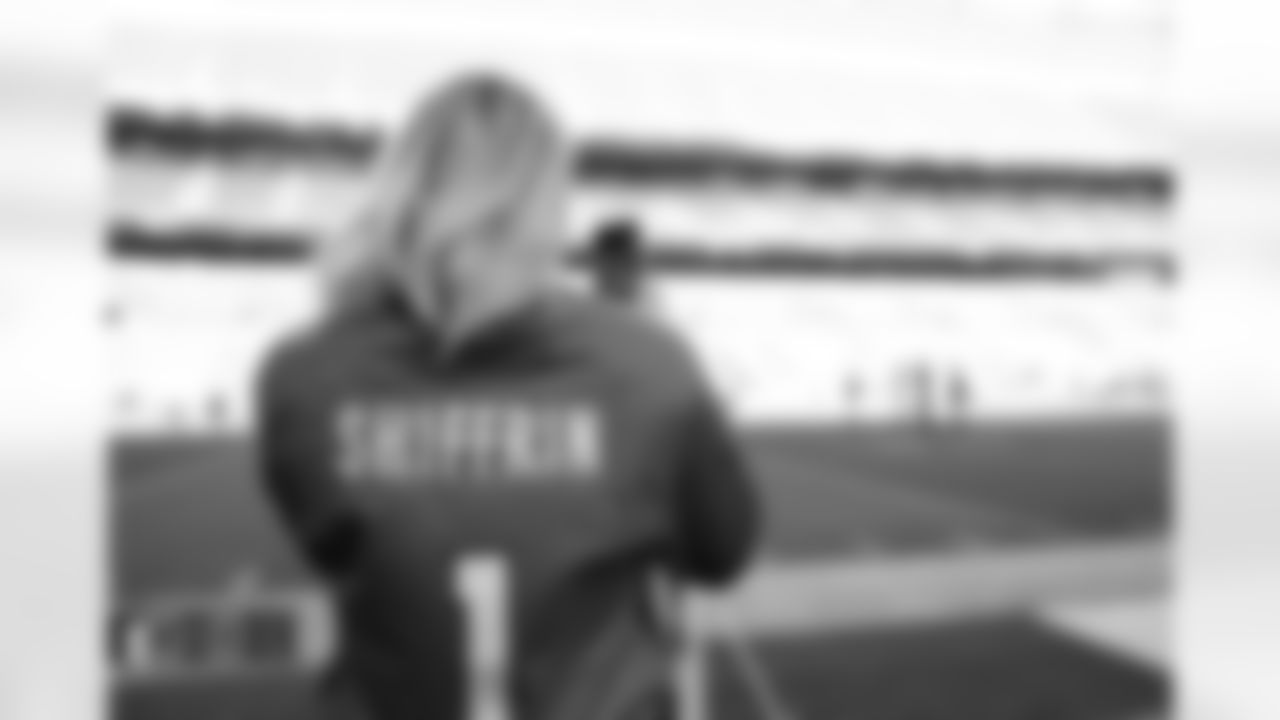 Mikaela Shiffrin before the Broncos' Week 3 game against the San Francisco 49ers at Empower Field at Mile High in Denver, Colorado on September 25, 2022. (Photo by Gabriel Christus)