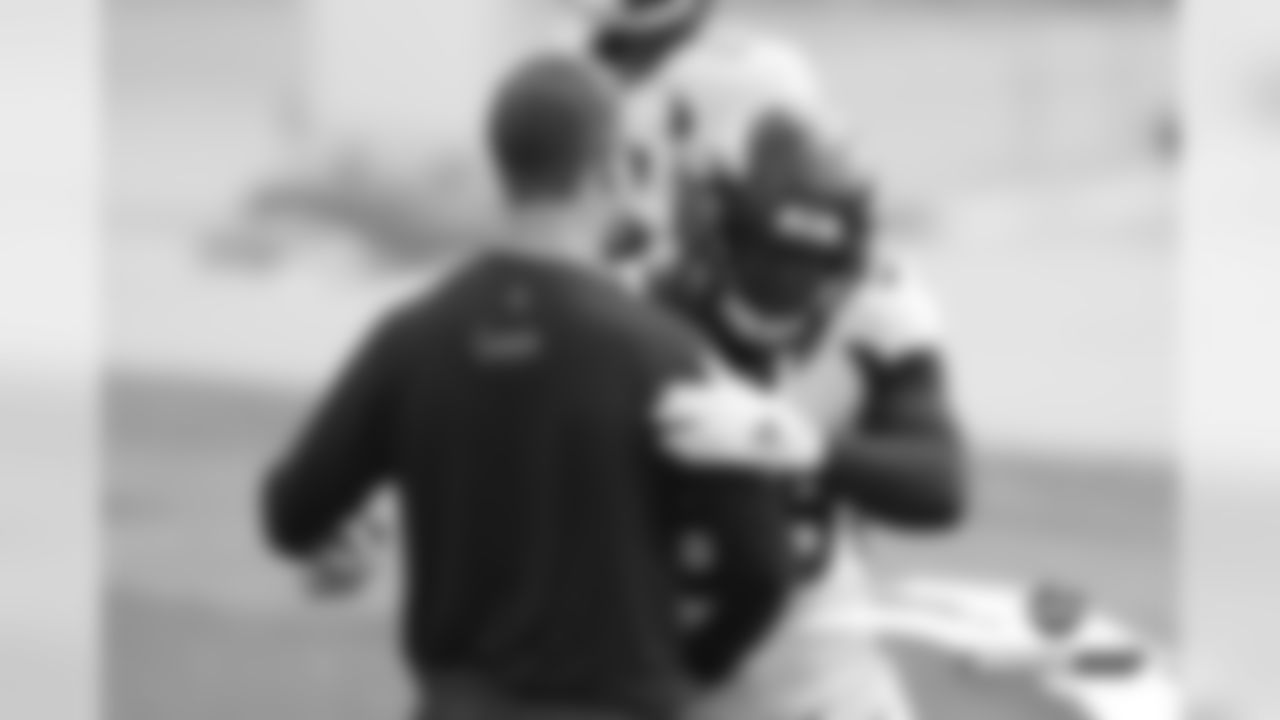 Peyton Manning and Von Miller during joint practice with the San Francisco 49ers at UCHealth Training Center in Denver, Colorado, August 16, 2019.
Photo by Gabriel Christus