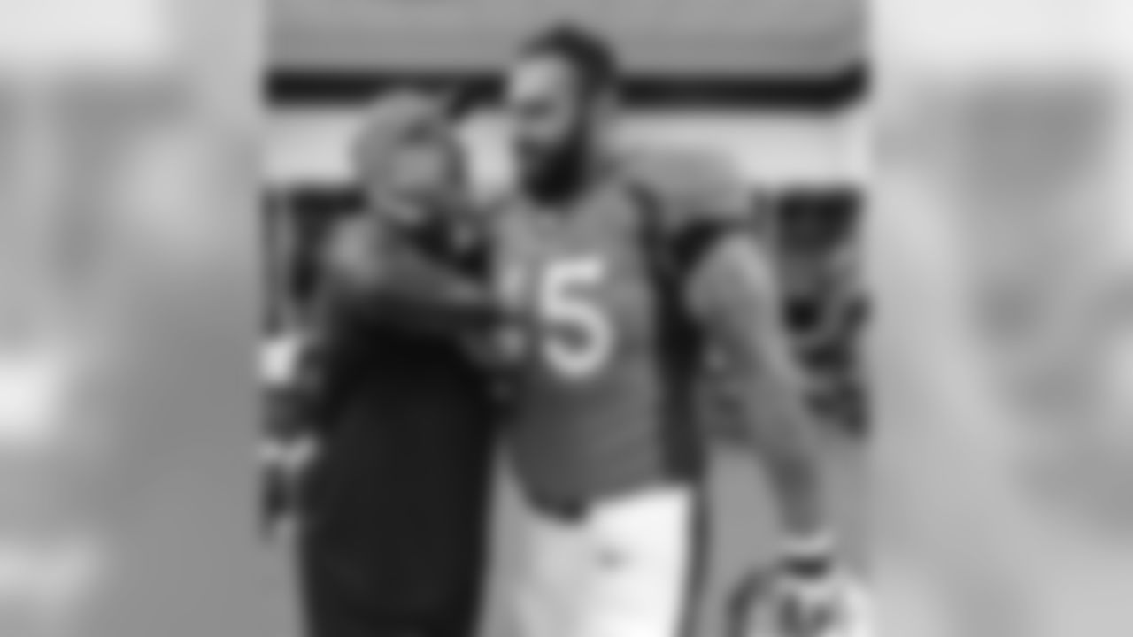 Head Coach John Fox and Louis Vasquez