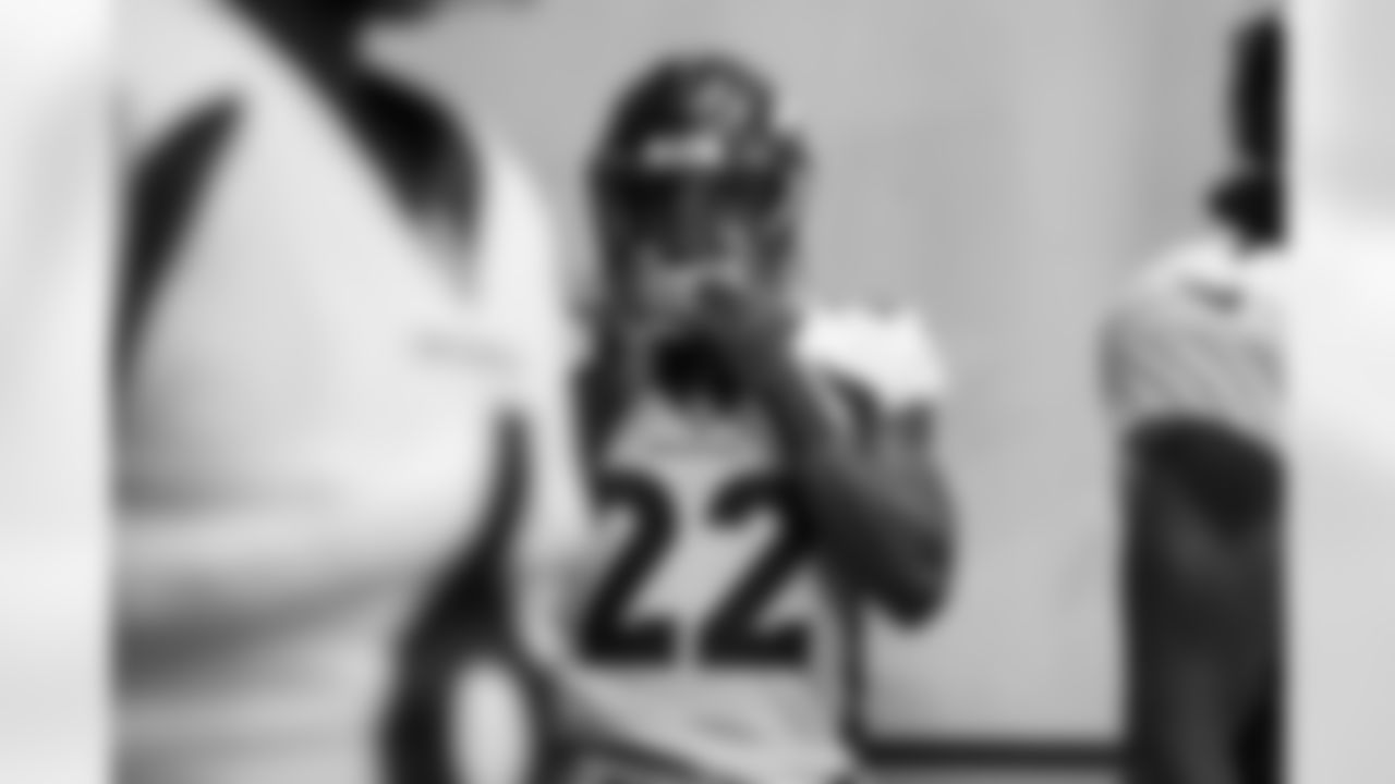 Kareem Jackson in the tunnel during team introductions before the Broncos' Week 4 game against the Las Vegas Raiders at Allegiant Stadium in Las Vegas, Nevada on October 2, 2022. (Photo by Ben Swanson)