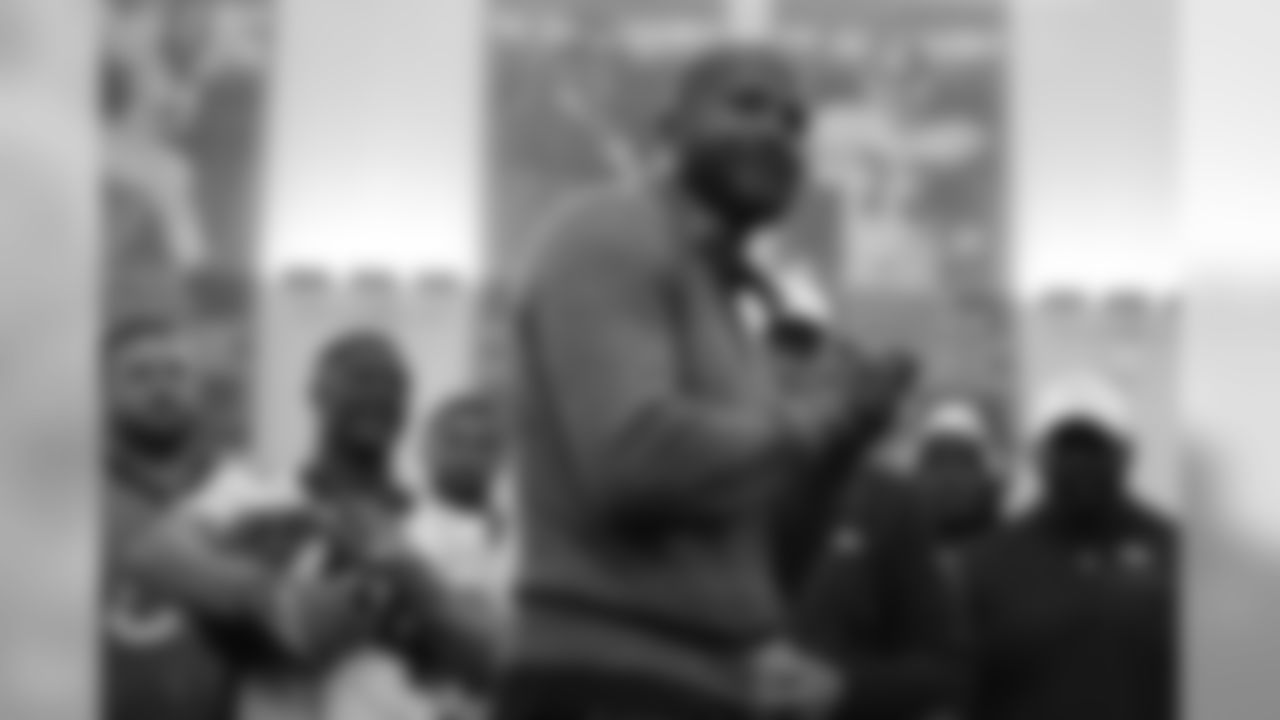Pro Football Hall of Fame and Broncos Ring of Fame cornerback Champ Bailey talks to the team at practice on October 11, 2019 at UCHealth Training Center. (Photo by Ben Swanson)