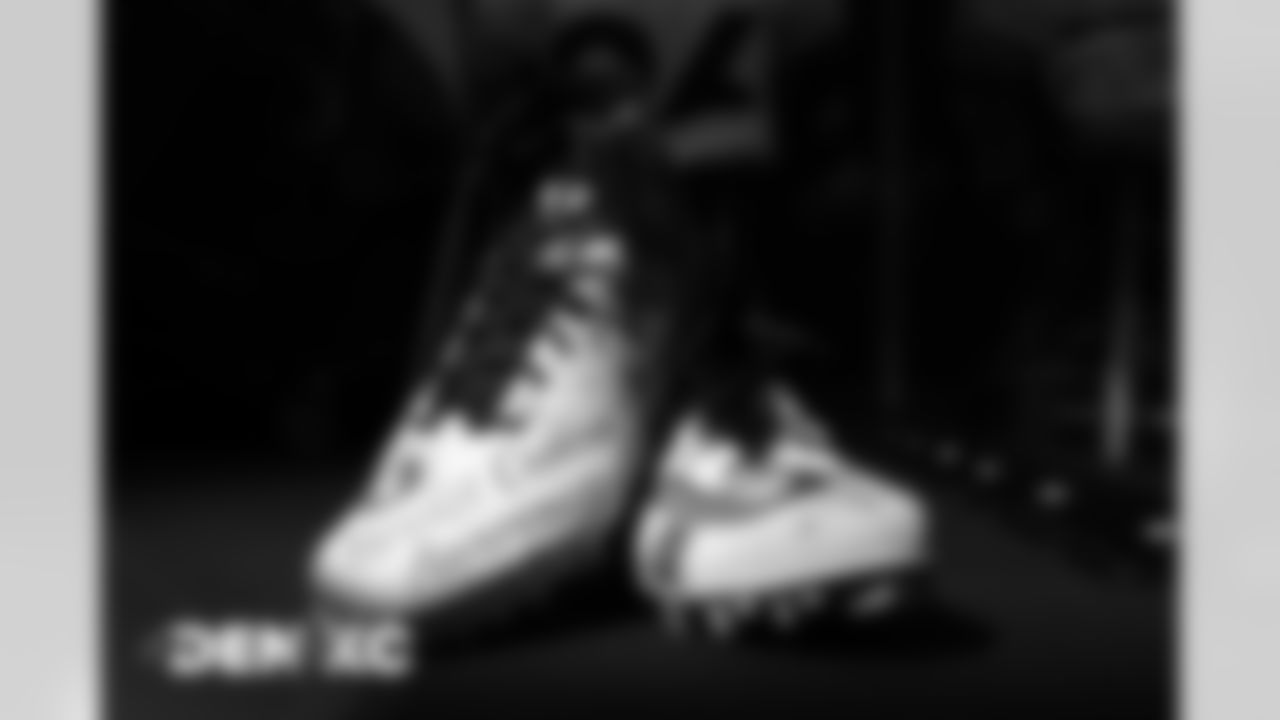 Shelby Harris's custom cleats for My Cause My Cleats in the locker room before the Broncos' Week 13 game against the Kansas City Chiefs at Arrowhead Stadium in Kansas City, Missouri. (Photo by Gabriel Christus)