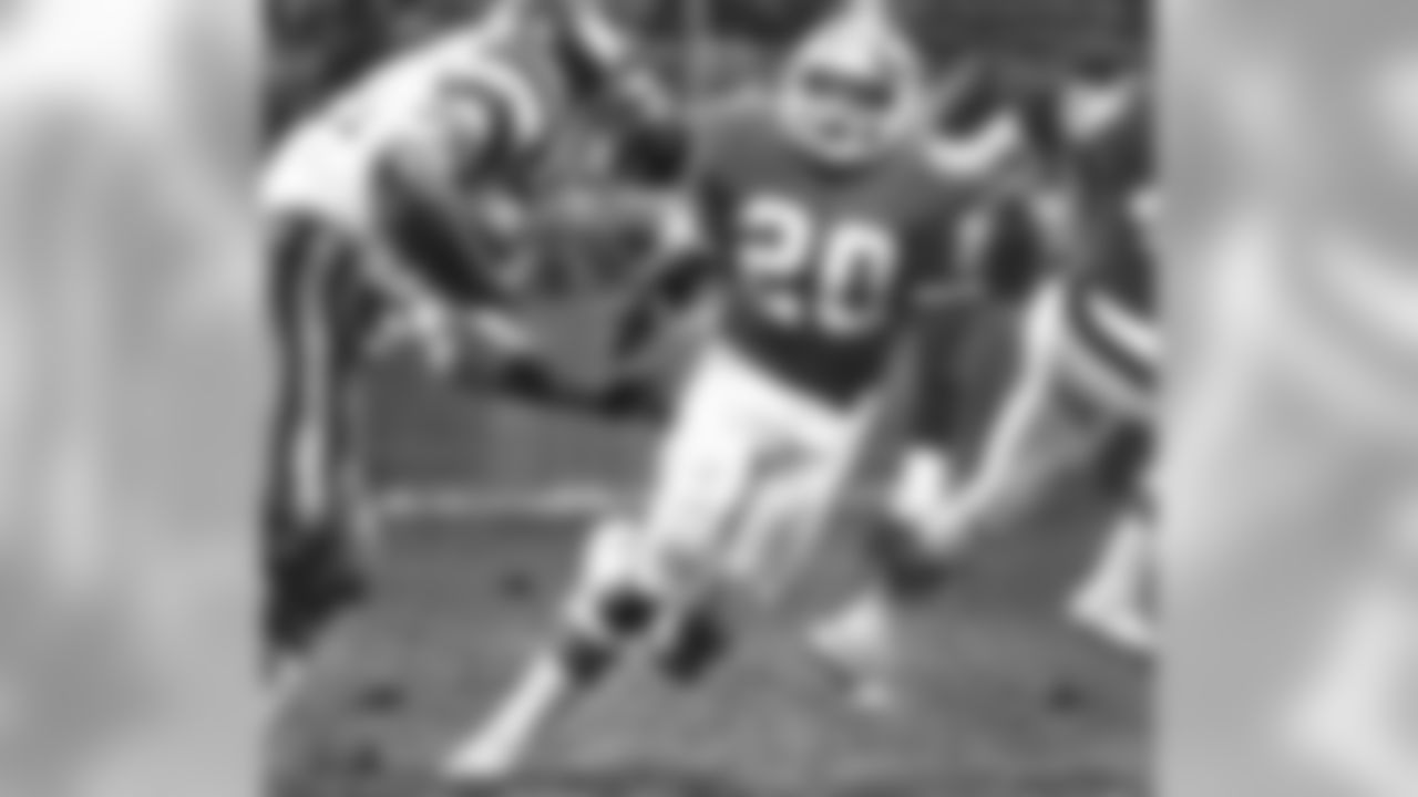 Louis Wright was named to the Denver Broncos Ring of Fame in 1993 following an electrifying 12-year career (1975-86) with the club as a cornerback. Selected by the Broncos in the first round (17th overall) of the 1975 NFL Draft from San Jose State University, Wright was a five-time Pro Bowl choice (1977-79, '83, '85) and is one of nine players in franchise history to be selected to at least five Pro Bowls.