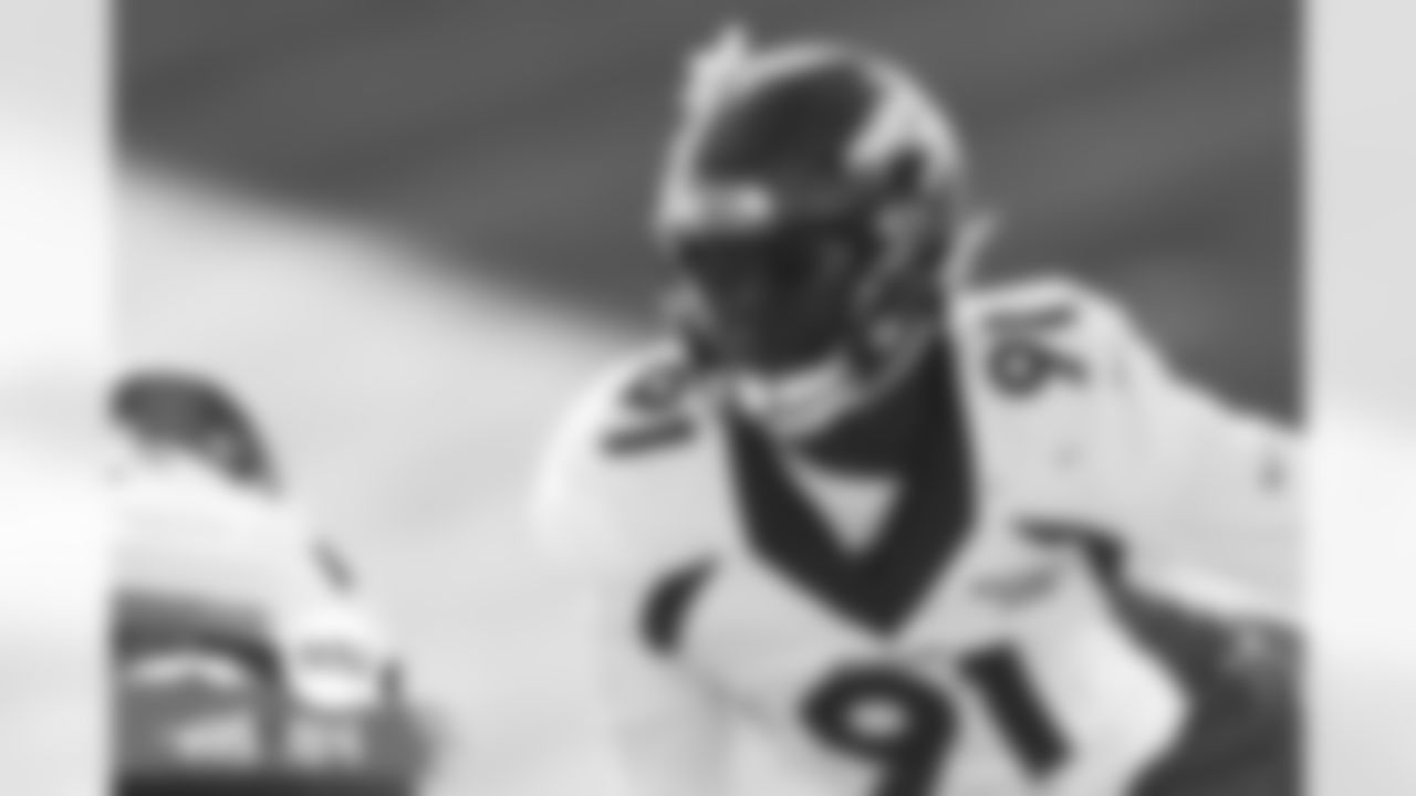 Stephen Weatherly during practice on Thursday, October 28, 2021 at UCHealth Training Center in Denver, Colorado.
Photo by Gabriel Christus