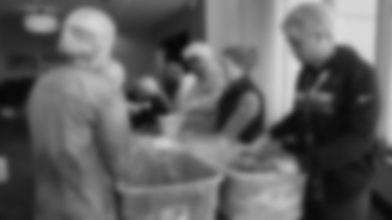 Representatives from all 32 NFL teams and the NFL league office joined together to pack 20,000 meals with Feeding Children Everywhere. All meals will be distributed in Colorado communities served by Food Bank of the Rockies. The community service event kicked off the 2019 NFL Community Relations Meetings, hosted in Denver by the NFL in partnership with the Broncos.
