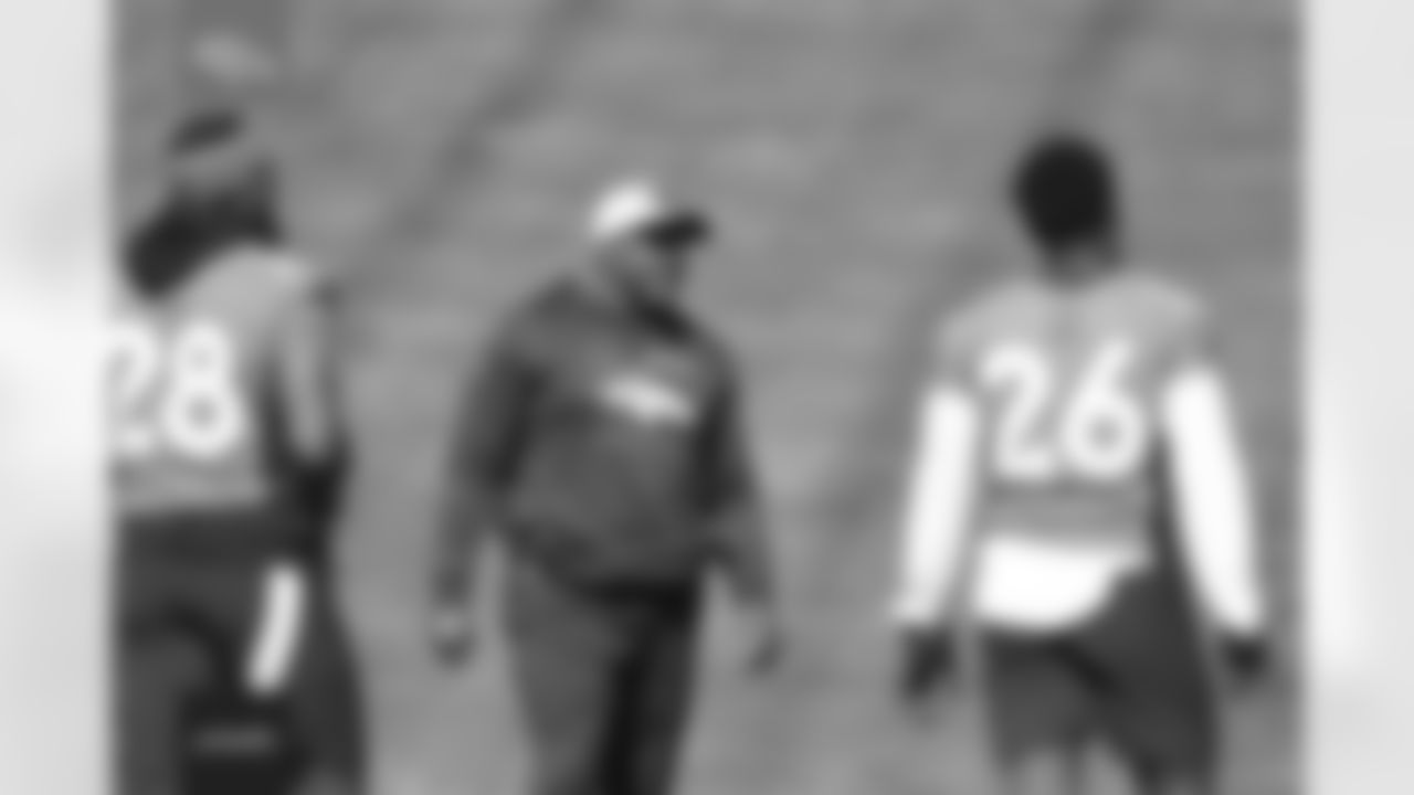 Tyrone Wheatley with Damarea Crockett and Mike Boone during the offseason program on Monday, May 9, 2022 at UCHealth Training Canter in Englewood, Colorado.
Gabriel Christus
