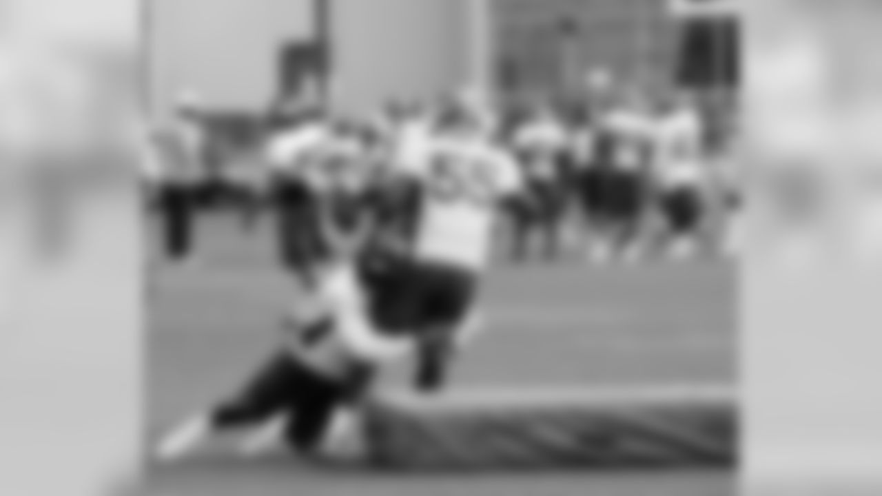 LB Von Miller and LB Lerentee McCray