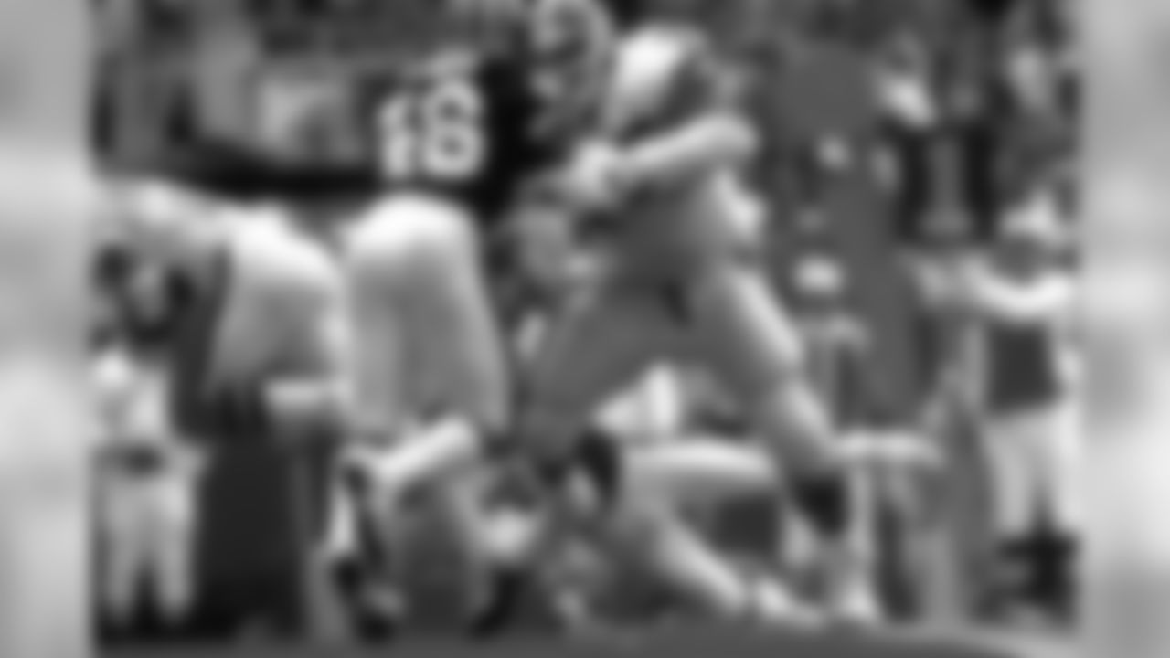 A member of the Broncos' Top 100 Team, Ken Lanier played 13 seasons for the Broncos and started in 167 games.
