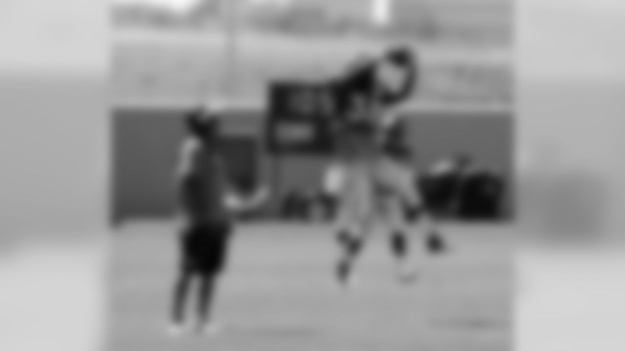 S Quinton Carter