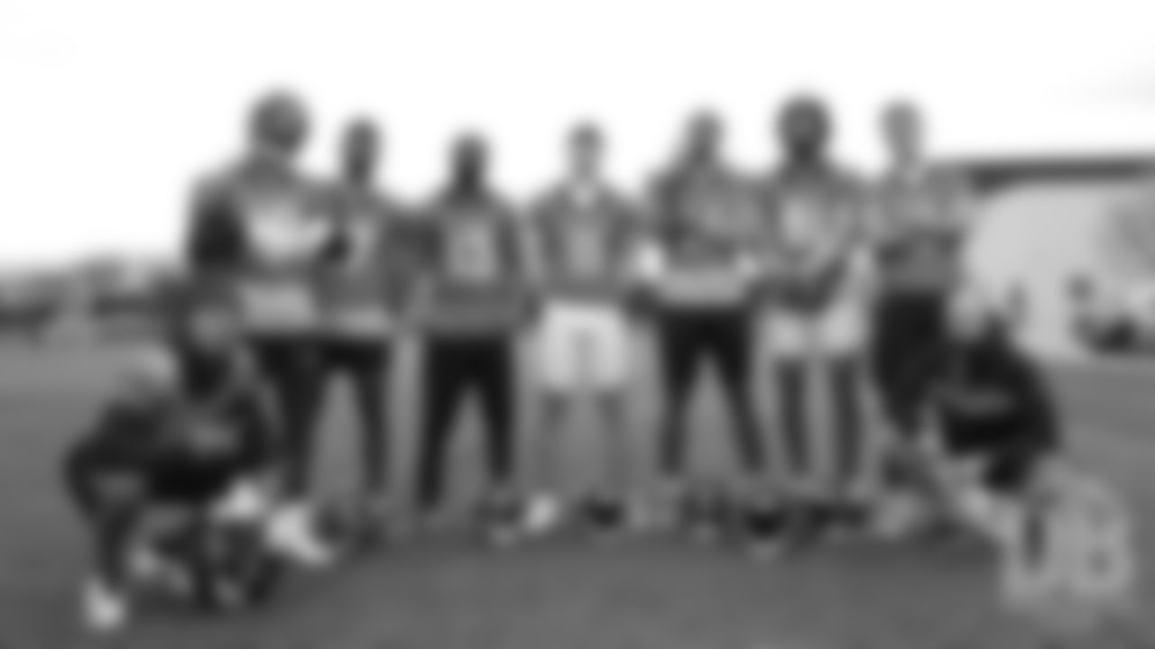 The wide receivers pose for a photo together during the third and final day of voluntary veteran minicamp on April 18, 2019.