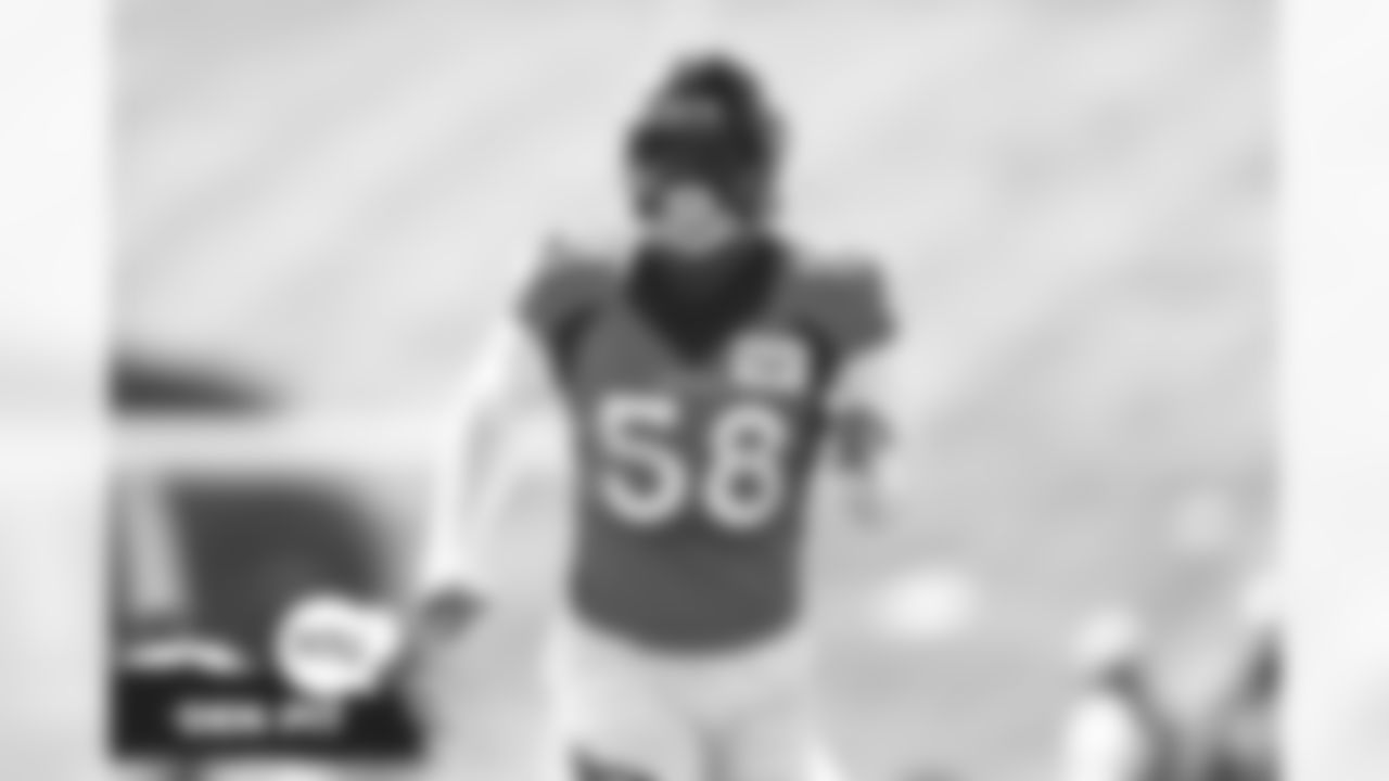 Von Miller during practice on Thursday, October 7, 2021 at UCHealth Training Center in Englewood, Colorado.
Photo by Gabriel Christus