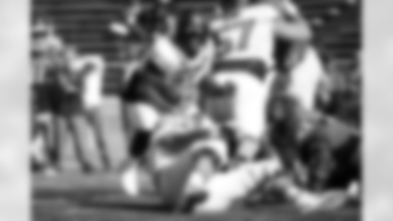 A product of Falcon High School in Colorado, Arizona State running back Kalen Ballage has been arguably the best running back on the field this week, particularly operating in space catching passes out of the backfield. He also showed good persistence running between the tackles, while flashing enough speed to get to the corner and create big plays to the outside. Ballage was the most-complete running back on either team this week.