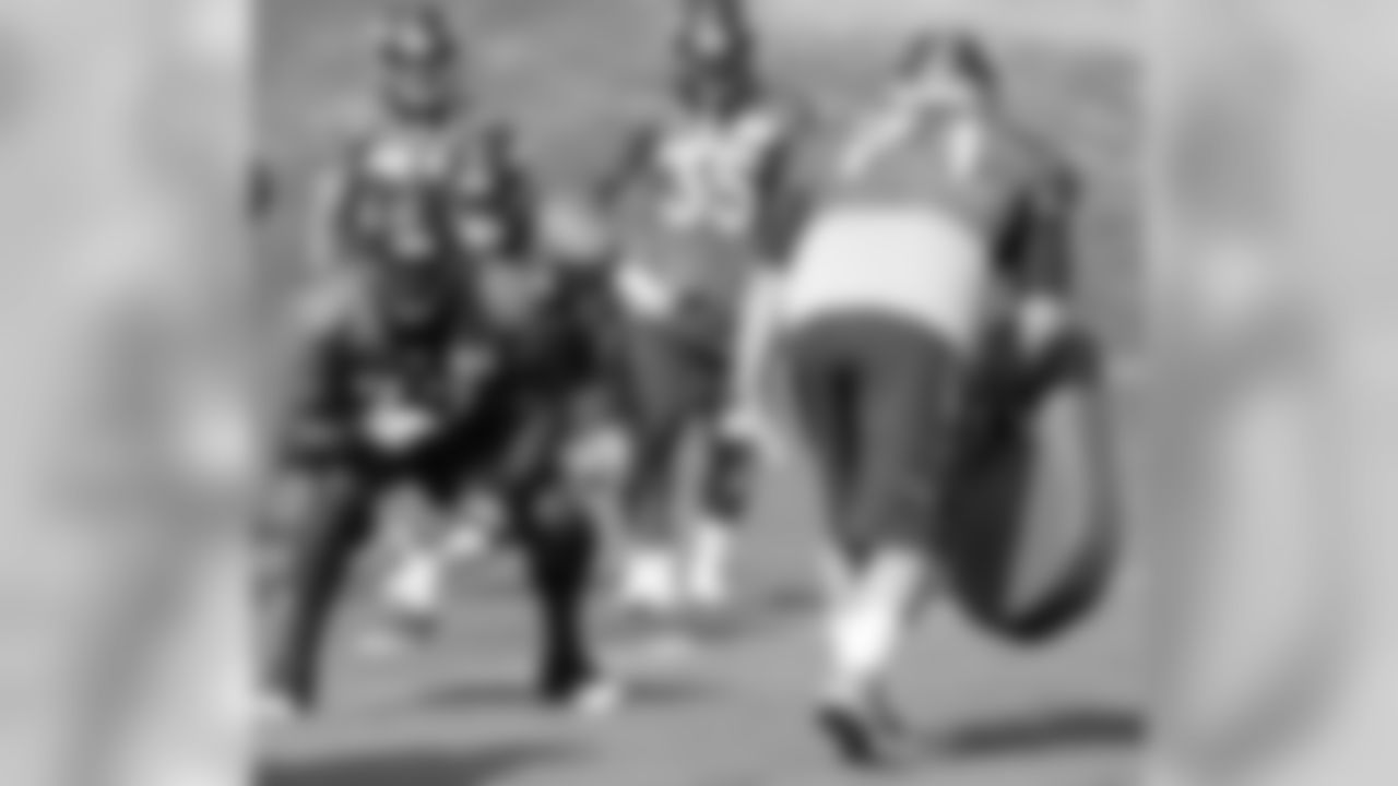 Offensive linemen