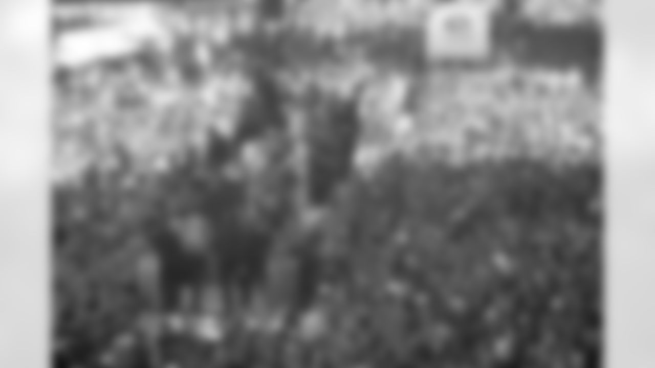 Denver: An estimated 650,000 fans turned out along 17th Street, Broadway and Civic Center Park to cheer on the Broncos during their Championship Parade, the day after returning from the Super Bowl.