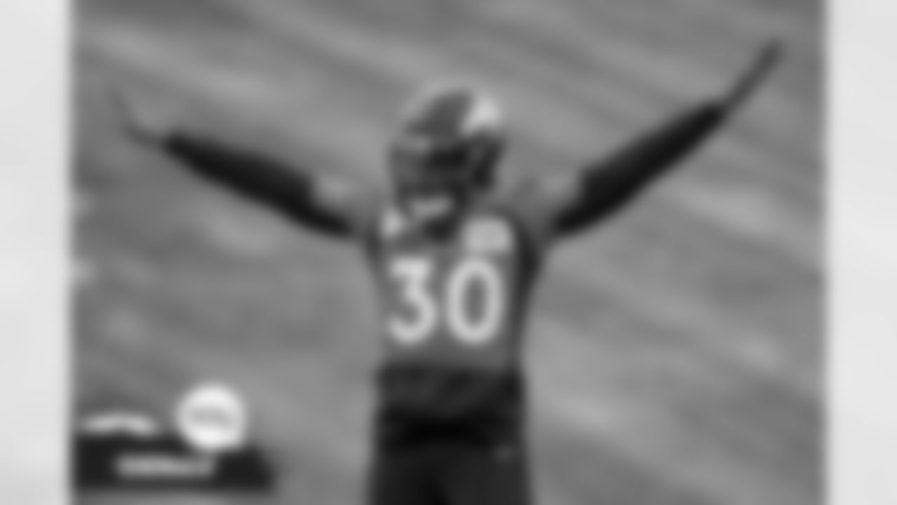 Caden Sterns at practice at UCHealth Training Center in Englewood, Colorado on December 24, 2021. (Photo by Ben Swanson)