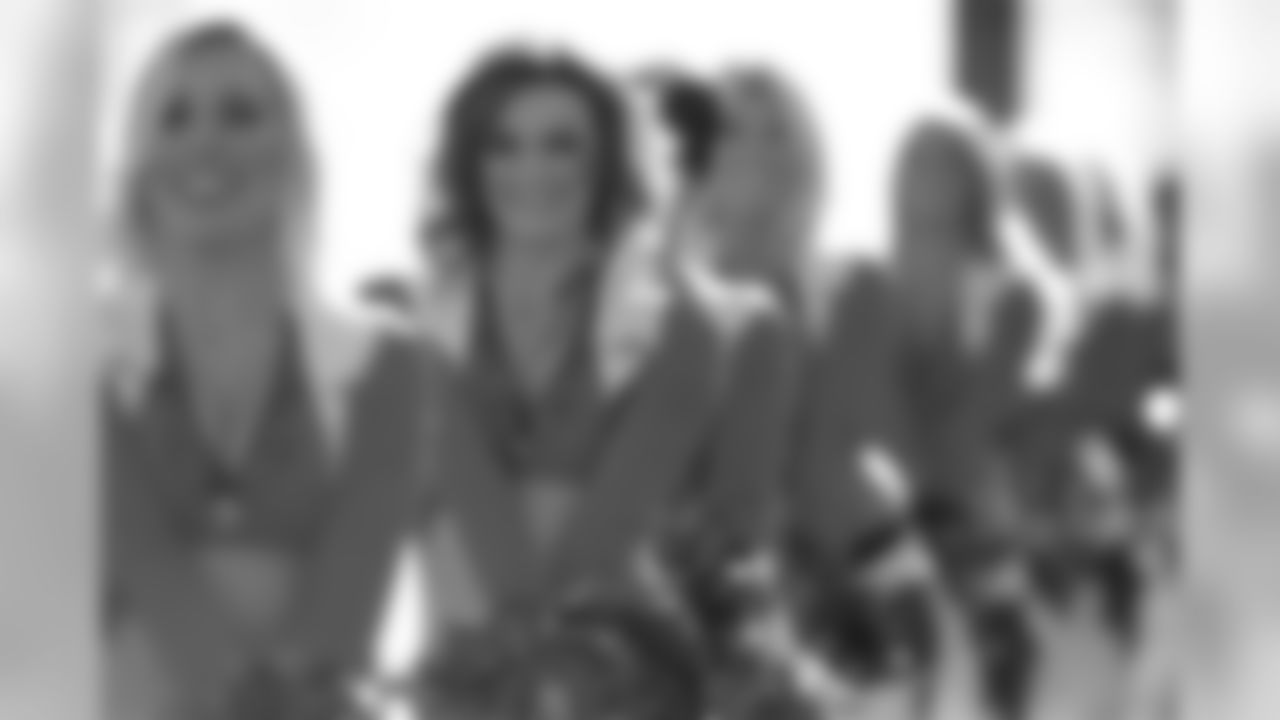 171210, Denver Broncos, NYJ, DBC, Cheerleaders Chelsea