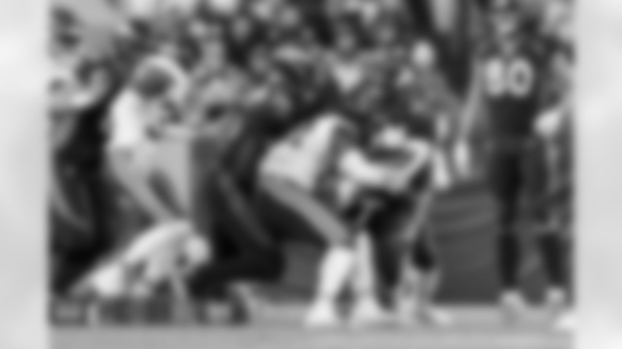 Calvin Anderson and Latavius Murray during the Broncos' Week 14 game against the Kansas City Chiefs at Empower Field at Mile High in Denver, Colorado on December 11, 2022. (Photo by Gabriel Christus)