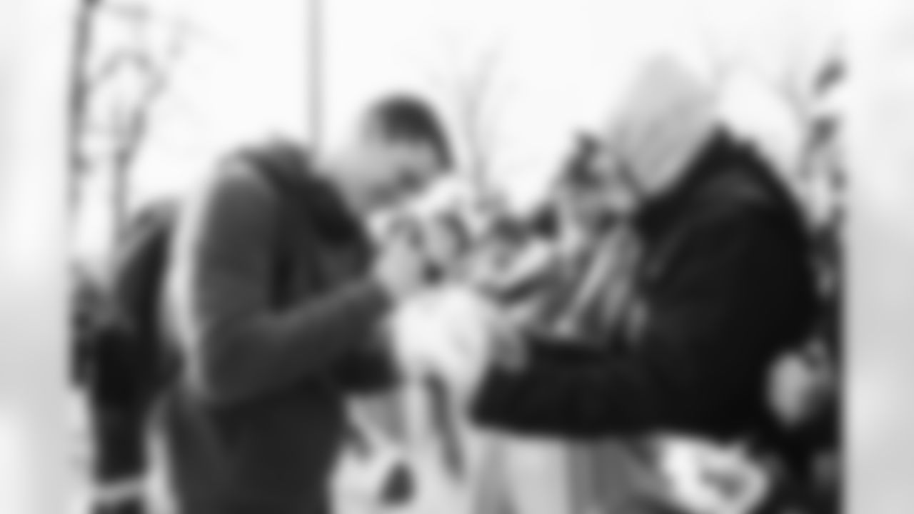 Brett Rypien signs autographs for fans during arrivals before the Denver Broncos' Week 15 game against the Arizona Cardinals at Empower Field at Mile High in Denver, Colorado on December 18, 2022. Photo by Ben Swanson/DenverBroncos.com