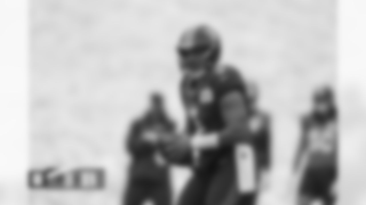 Russell Wilson during practice on Thursday, November 17, 2022 at UCHealth Training Center in Englewood, Colorado.
Photo by Gabriel Christus/Denver Broncos